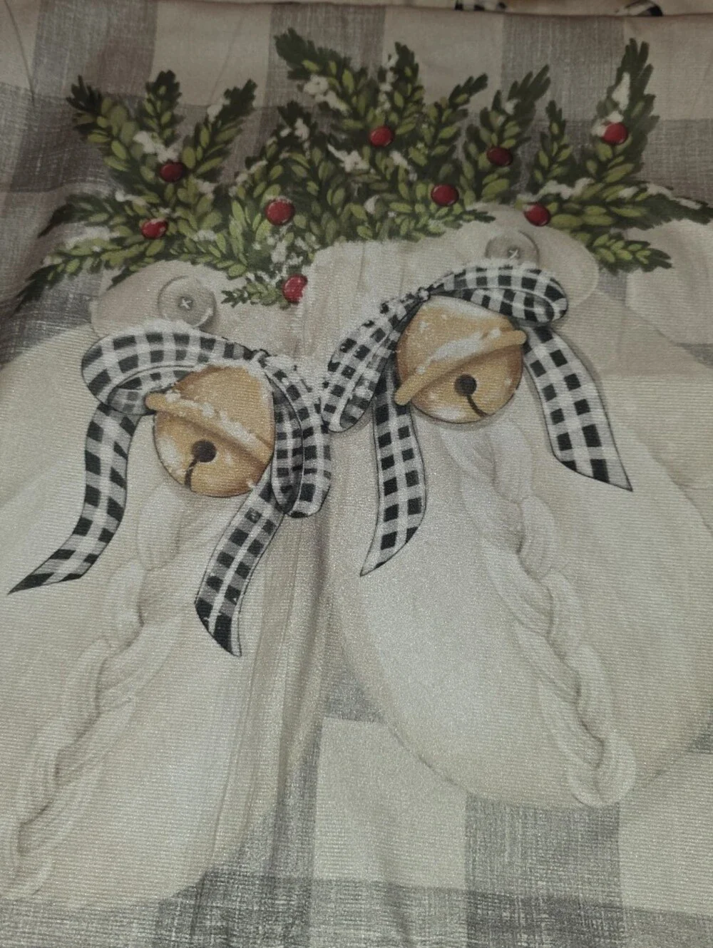 Lot of 4 Christmas Holiday Themed Pillow Covers 18